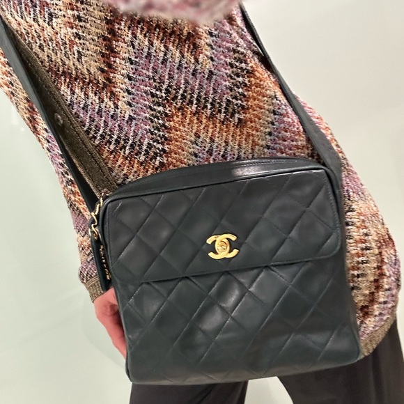 Vintage chanel camera bag - Picture 15 of 15
